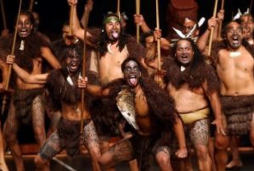 Le HAKA rituel pratiqué par les Maoris